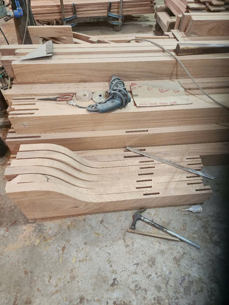Dịch Vụ Cắt Gỗ Theo Yêu Cầu Tại Xưởng Nội Thất Bách Khoa